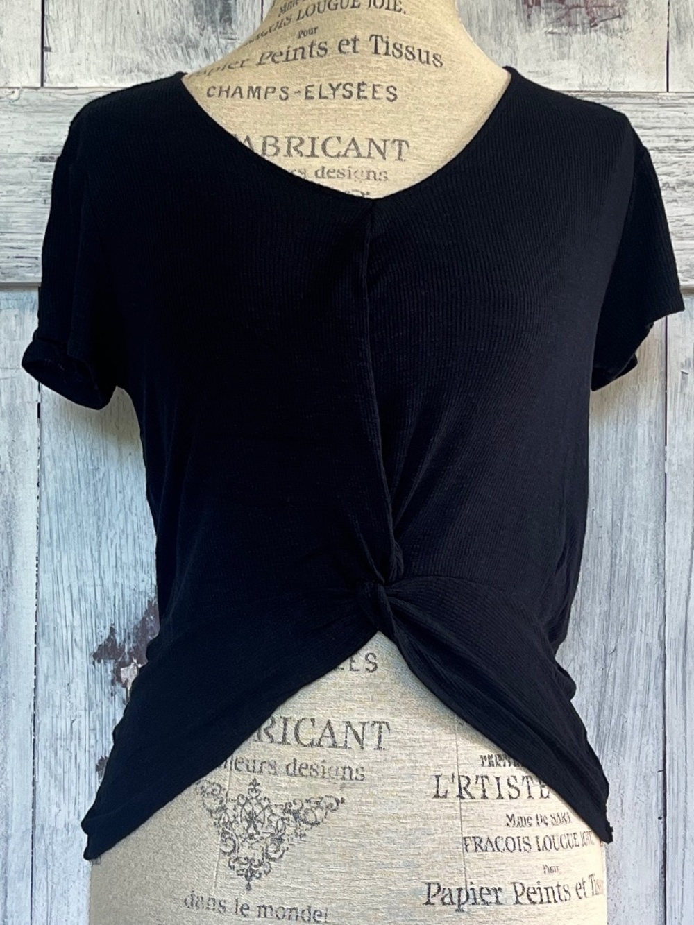 Pink Rose-Women's Black Ribbed Knot Hem Shirt- Size S